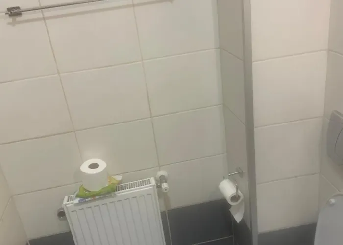 Laura Pipw * Бухарест